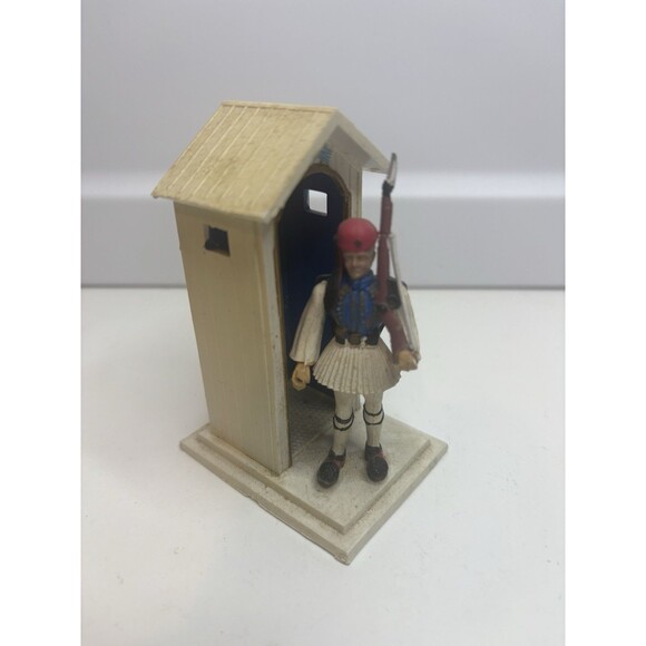 VTG Greek Aohna Toy Evzone Soldier With Guard House 1960's Made In Greece - Picture 1 of 9